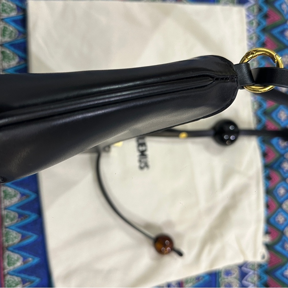 Jacquemus Black Leather Shoulder Bag with Gold Logo - Picture 3 of 12